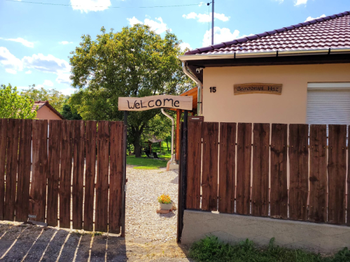 Een warm welkom bij Gárdonyi Ház in Sály.